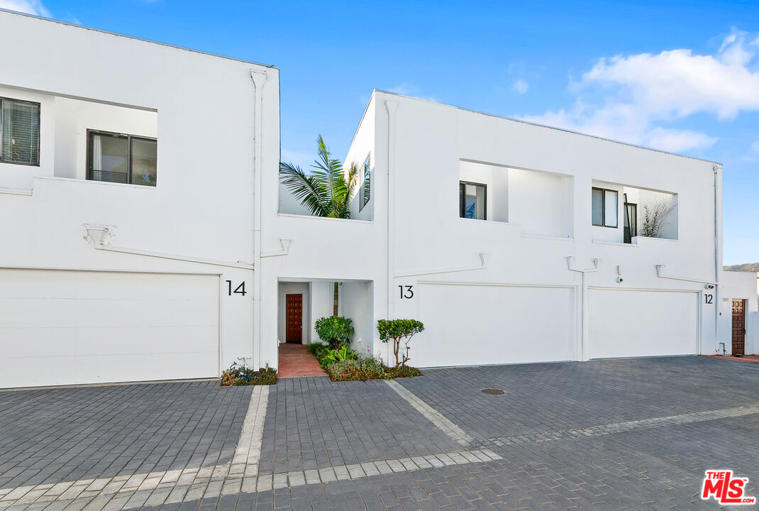 29221 Heathercliff Rd Unit: 13