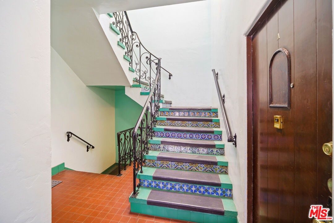 5904 W 2nd Street Unit: C