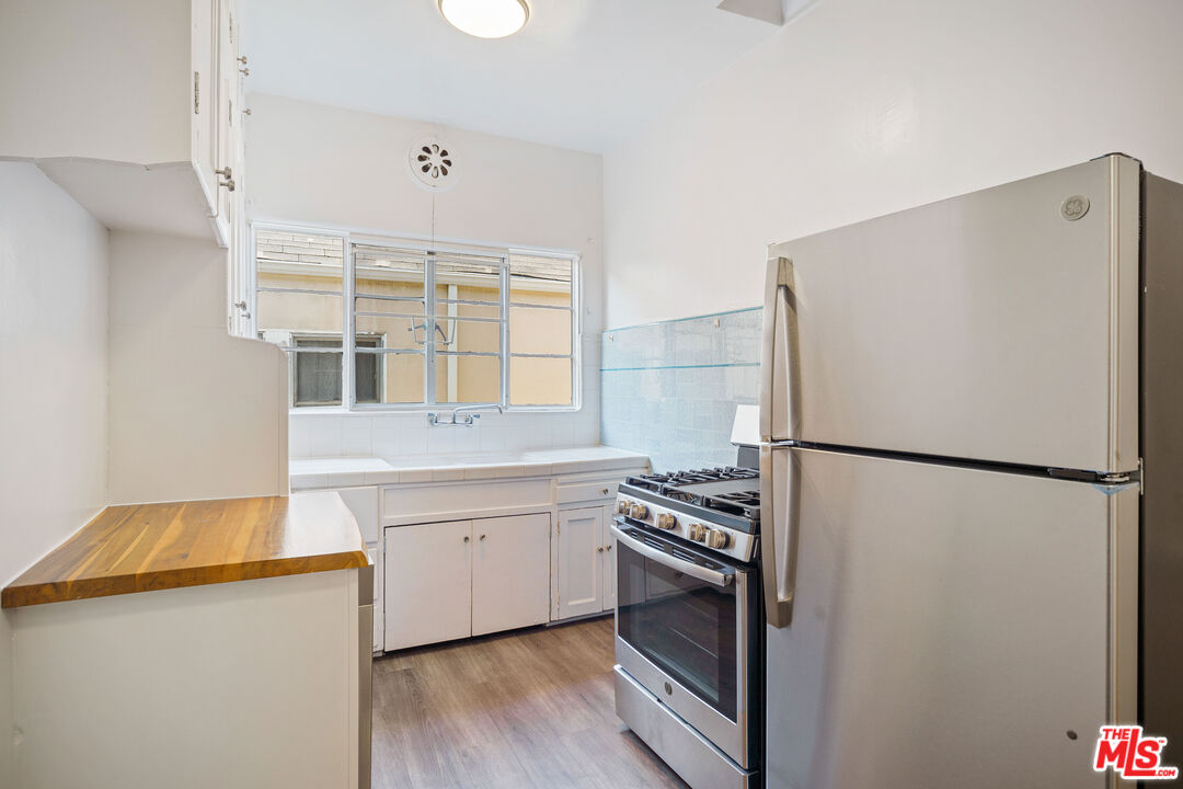 5904 W 2nd Street Unit: C
