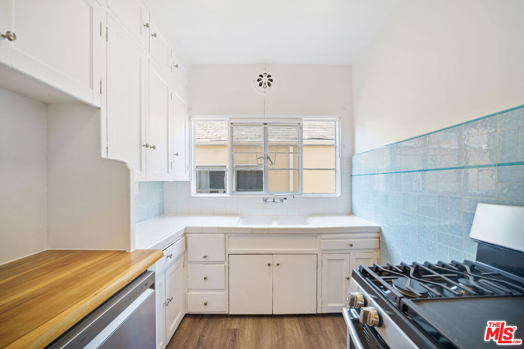 5904 W 2nd Street Unit: C