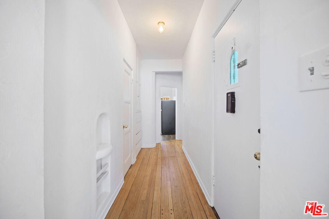 5904 W 2nd Street Unit: C