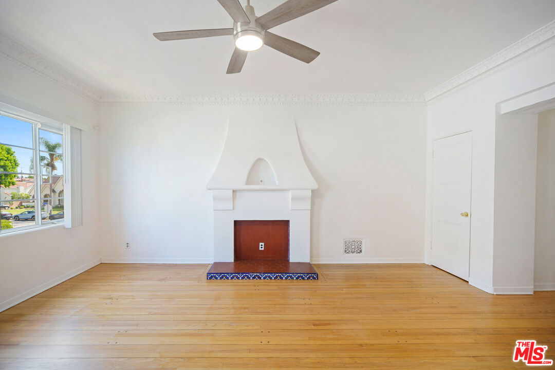 5904 W 2nd Street Unit: C