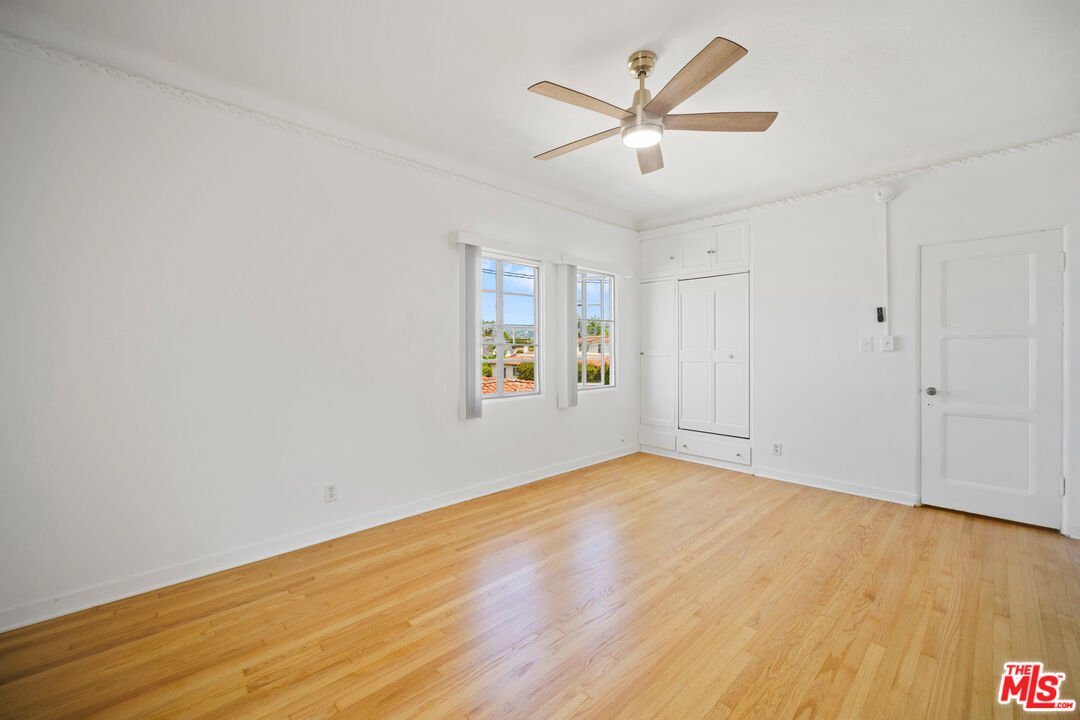 5904 W 2nd Street Unit: D