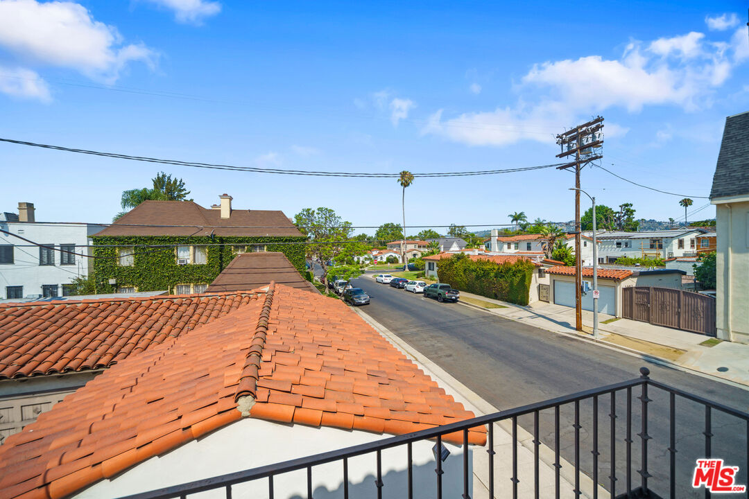 5904 W 2nd Street Unit: D