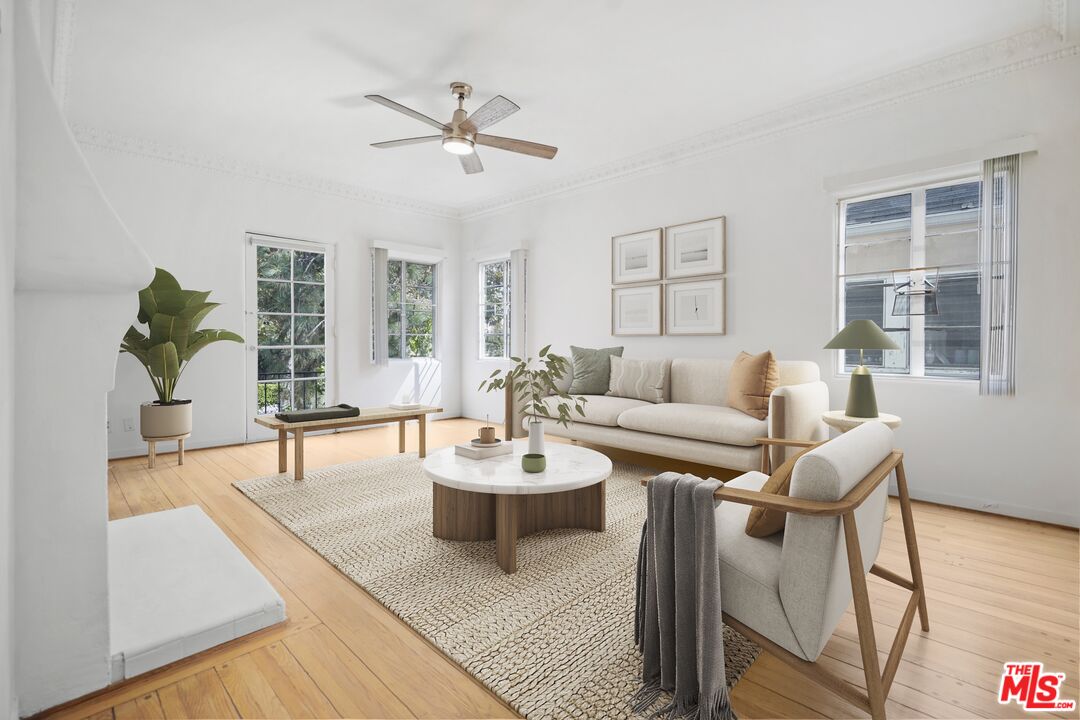 201 S Poinsettia Place Unit: C