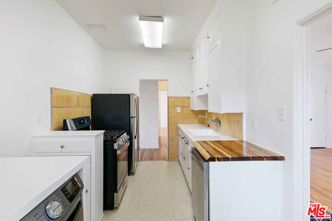 201 S Poinsettia Place Unit: A