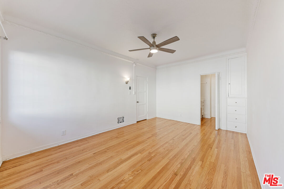 201 S Poinsettia Place Unit: A