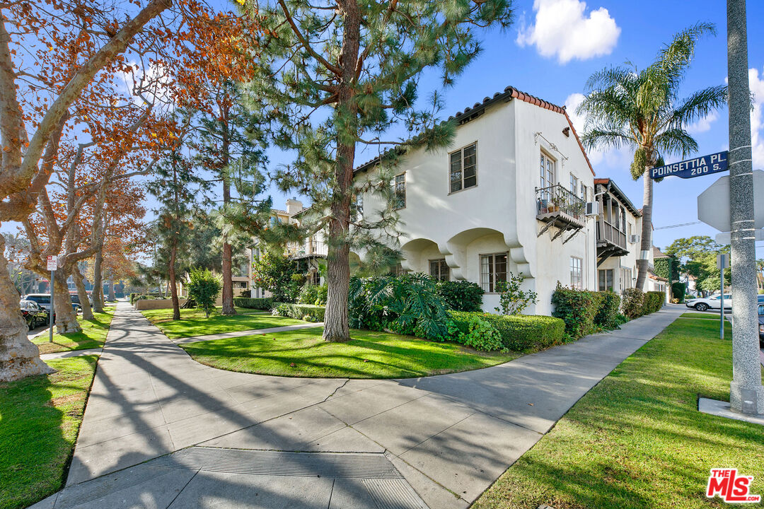 201 S Poinsettia Place Unit: A