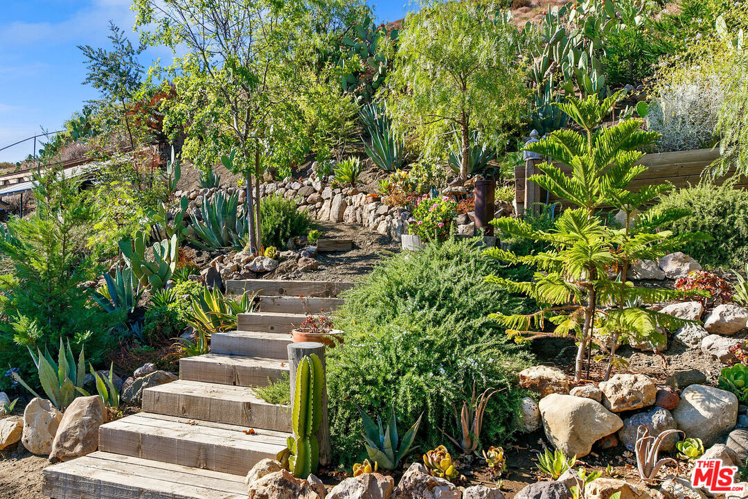 12470 Yerba Buena Rd