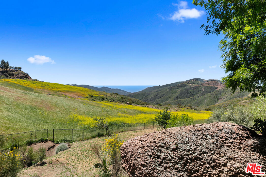12470 Yerba Buena Rd