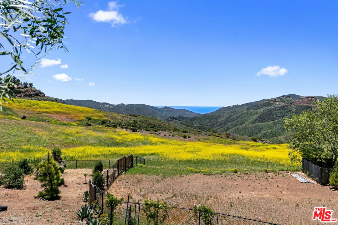 12470 Yerba Buena Rd