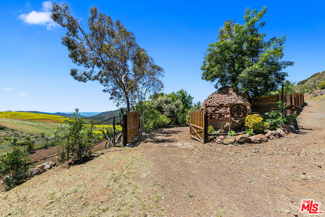 12470 Yerba Buena Rd