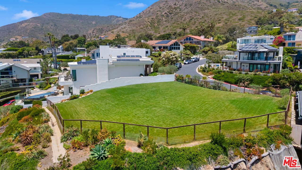 31540 Victoria Point Rd