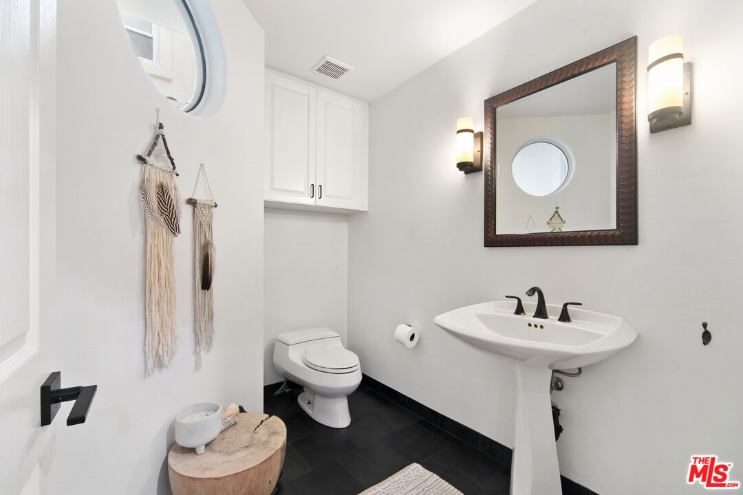 6477 Zuma View Pl Unit: 125