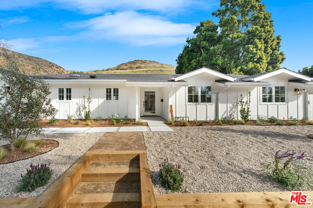 6174 Paseo Canyon Dr