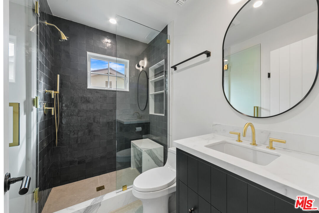 6174 Paseo Canyon Dr