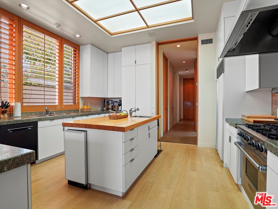 31280 Broad Beach RD