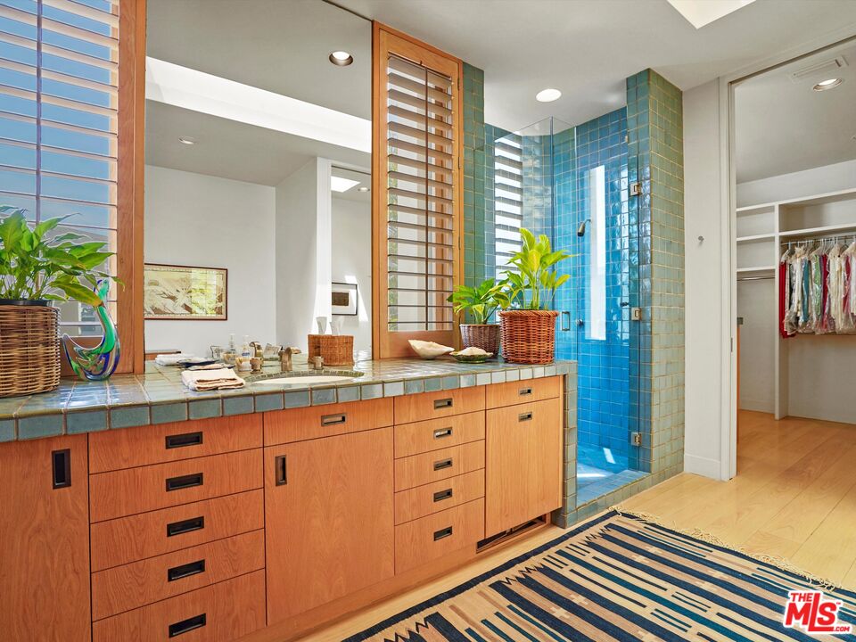 31280 Broad Beach RD