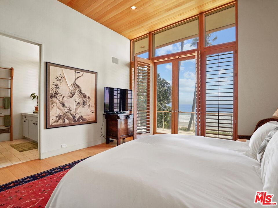 31280 Broad Beach RD