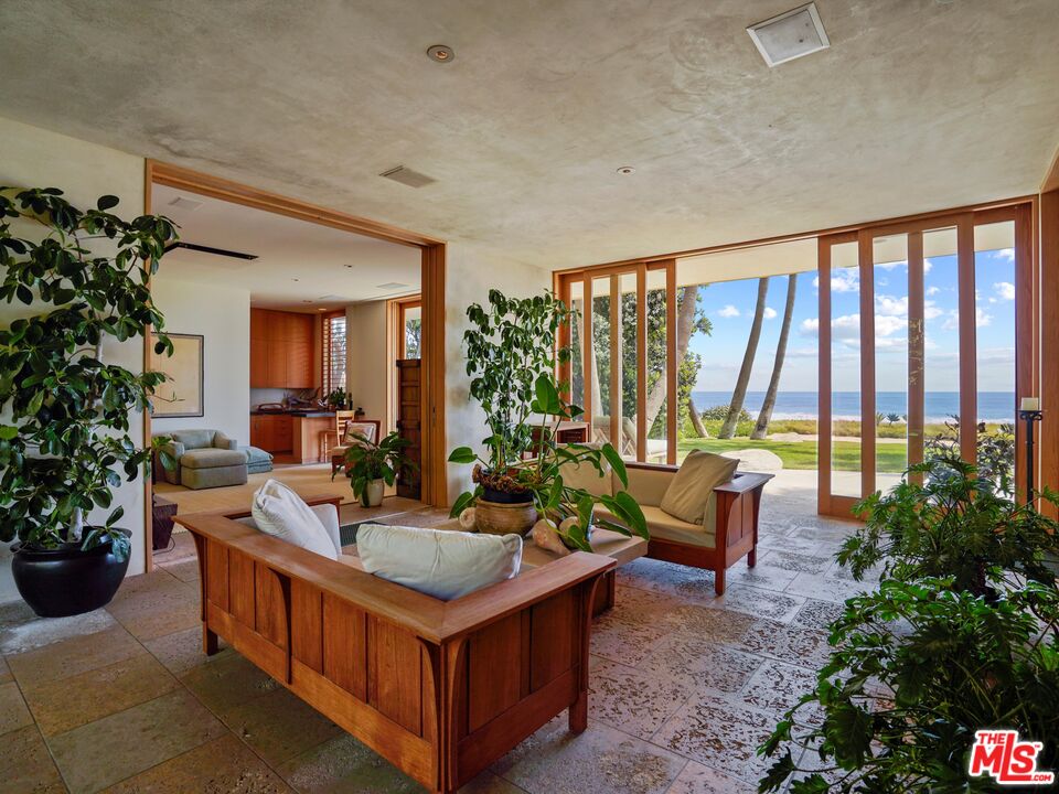 31280 Broad Beach RD