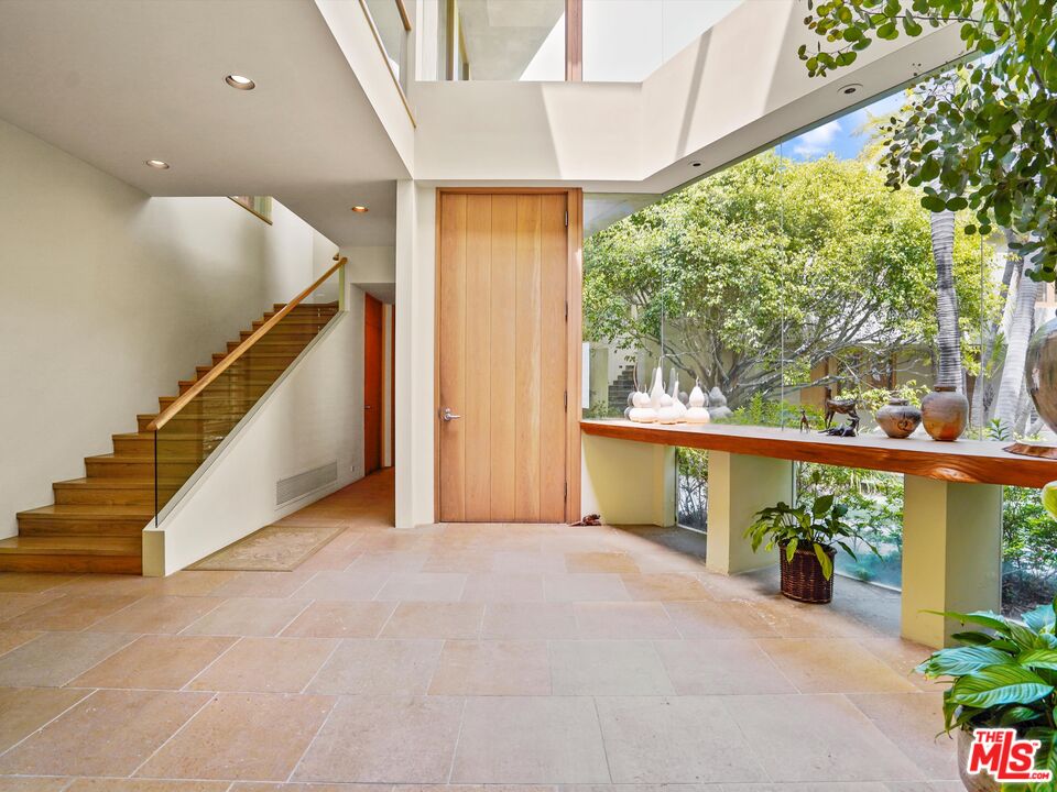 31280 Broad Beach RD