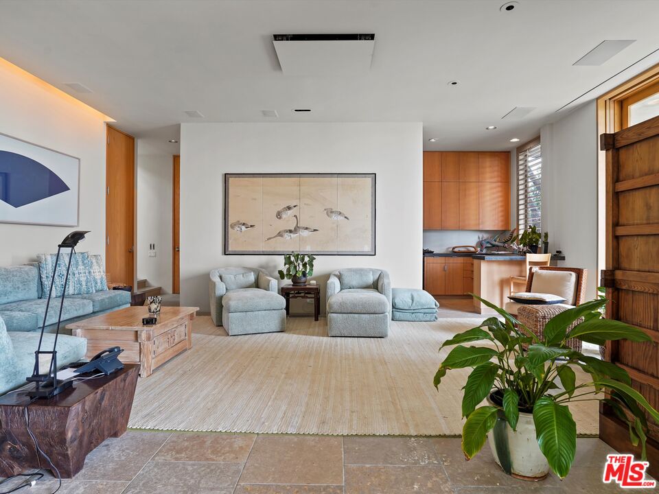 31280 Broad Beach RD