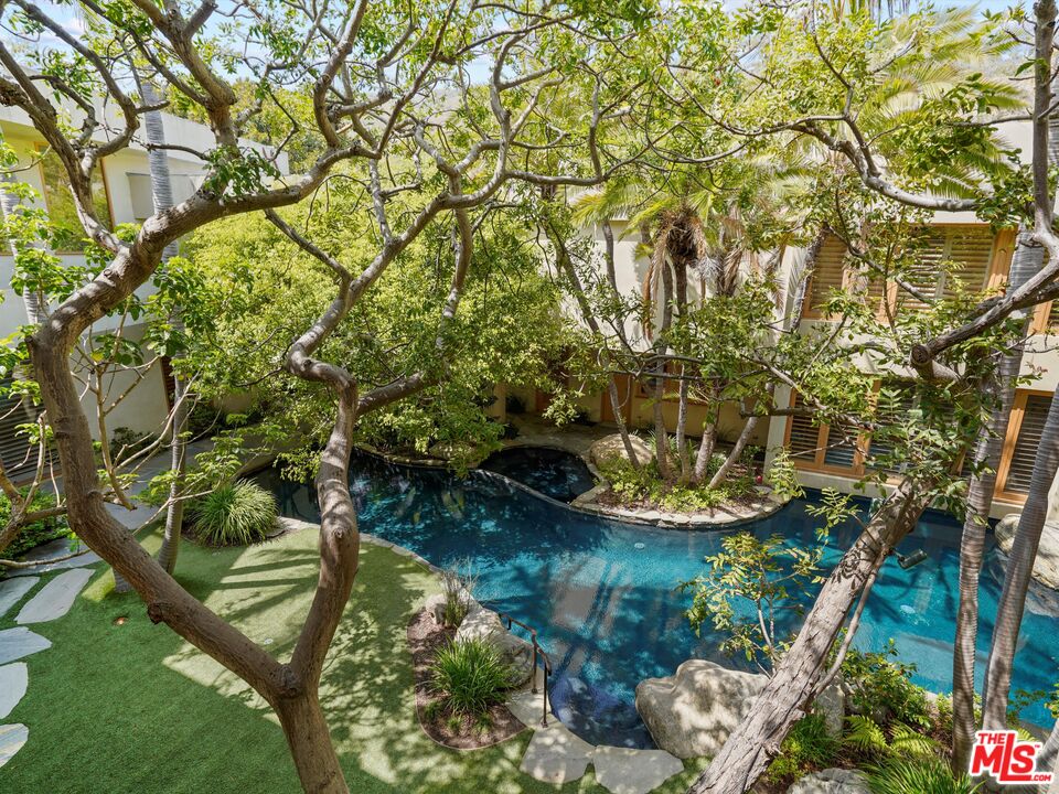 31280 Broad Beach RD