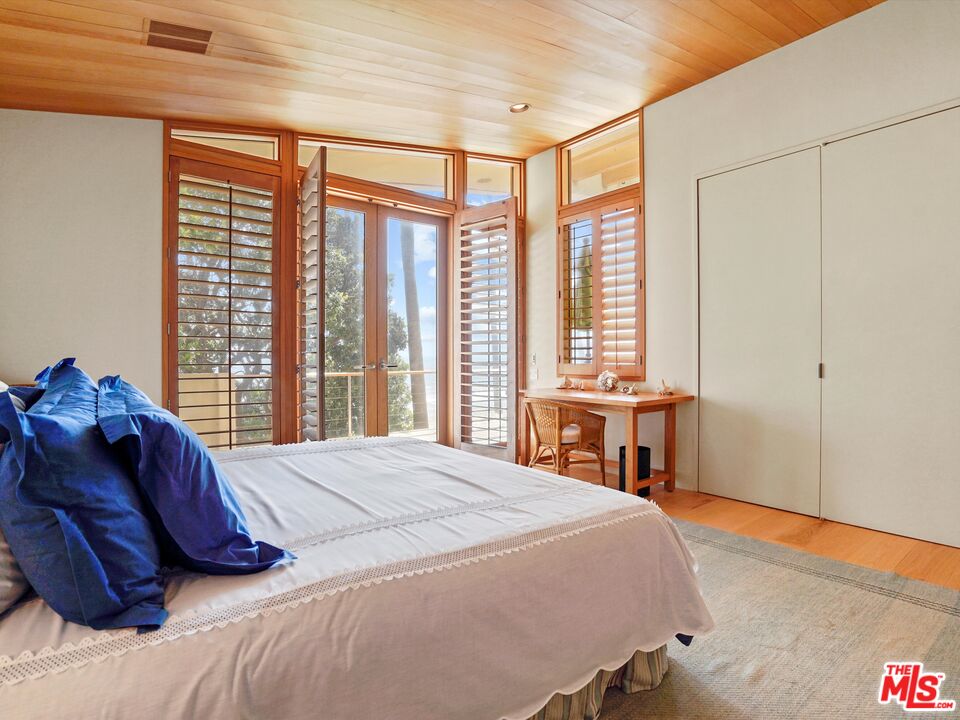 31280 Broad Beach RD