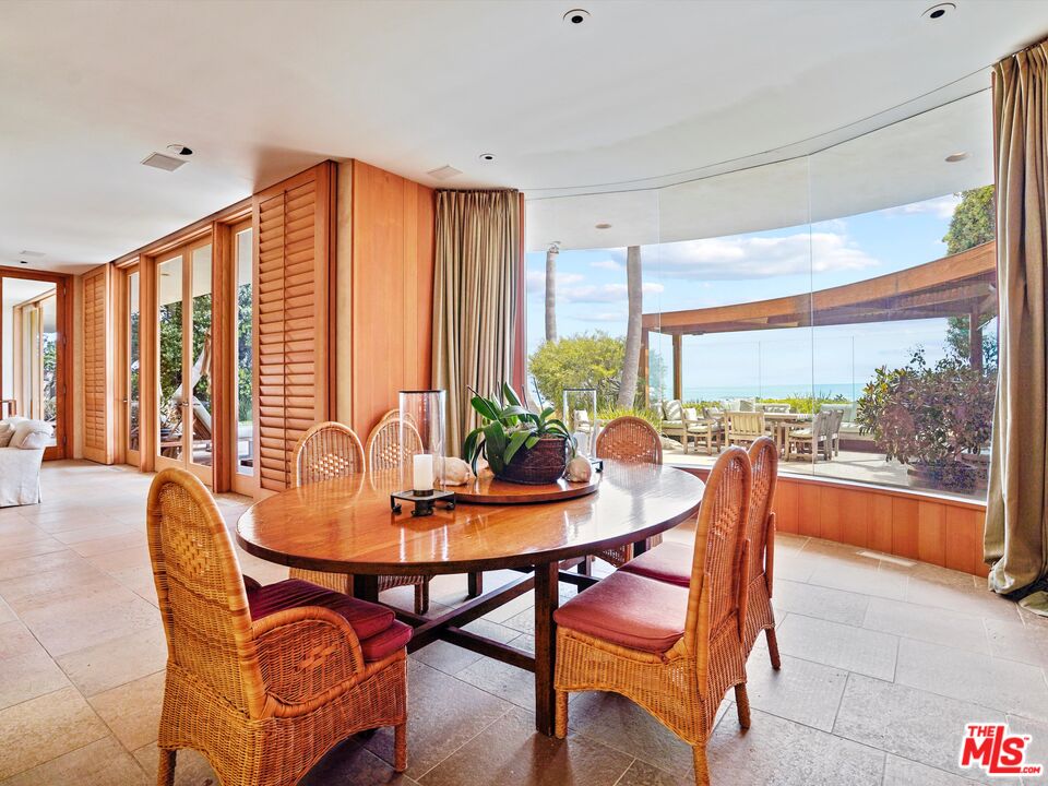 31280 Broad Beach RD