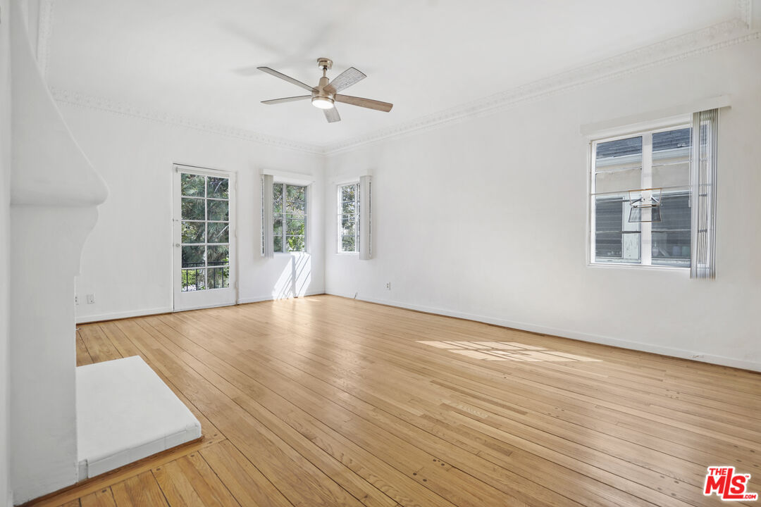 201 S Poinsettia Place Unit: C