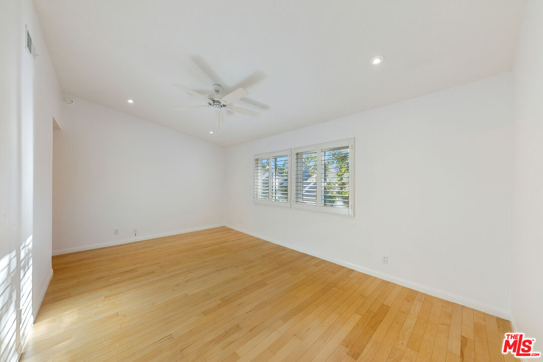 6515 Dume Dr Unit: B