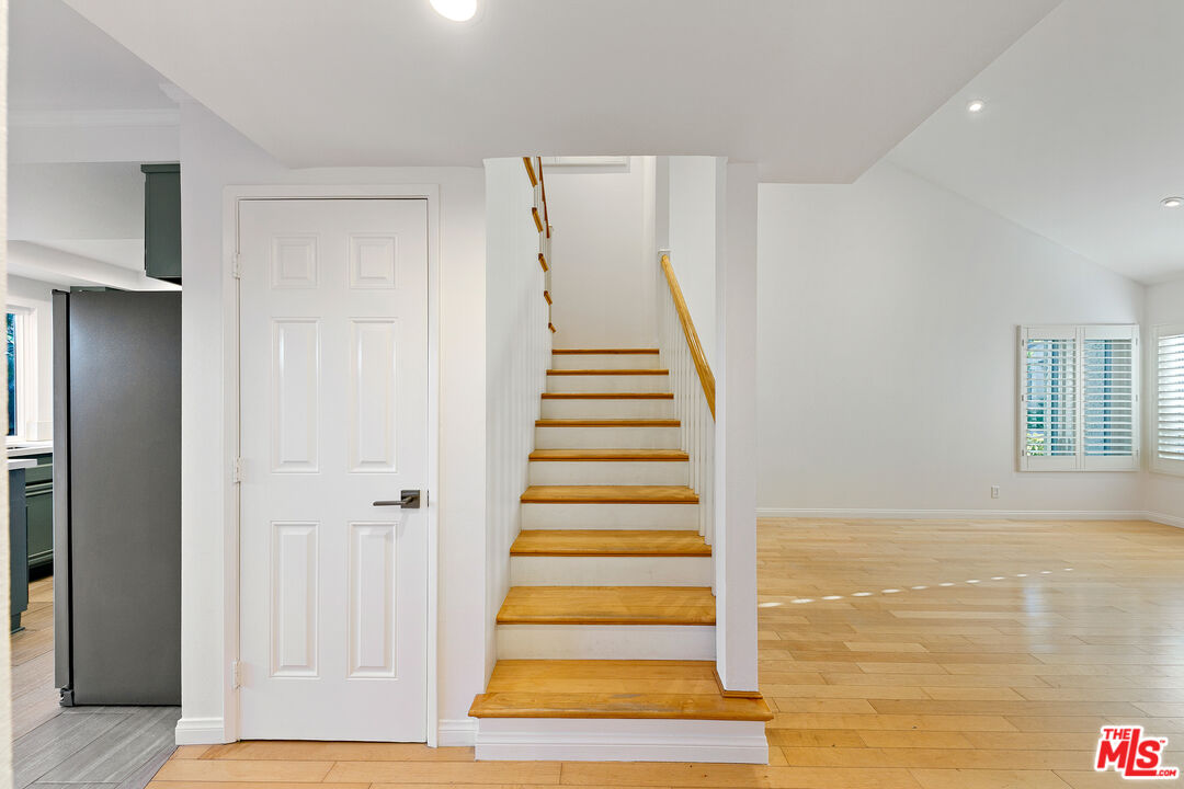 6515 Dume Dr Unit: B