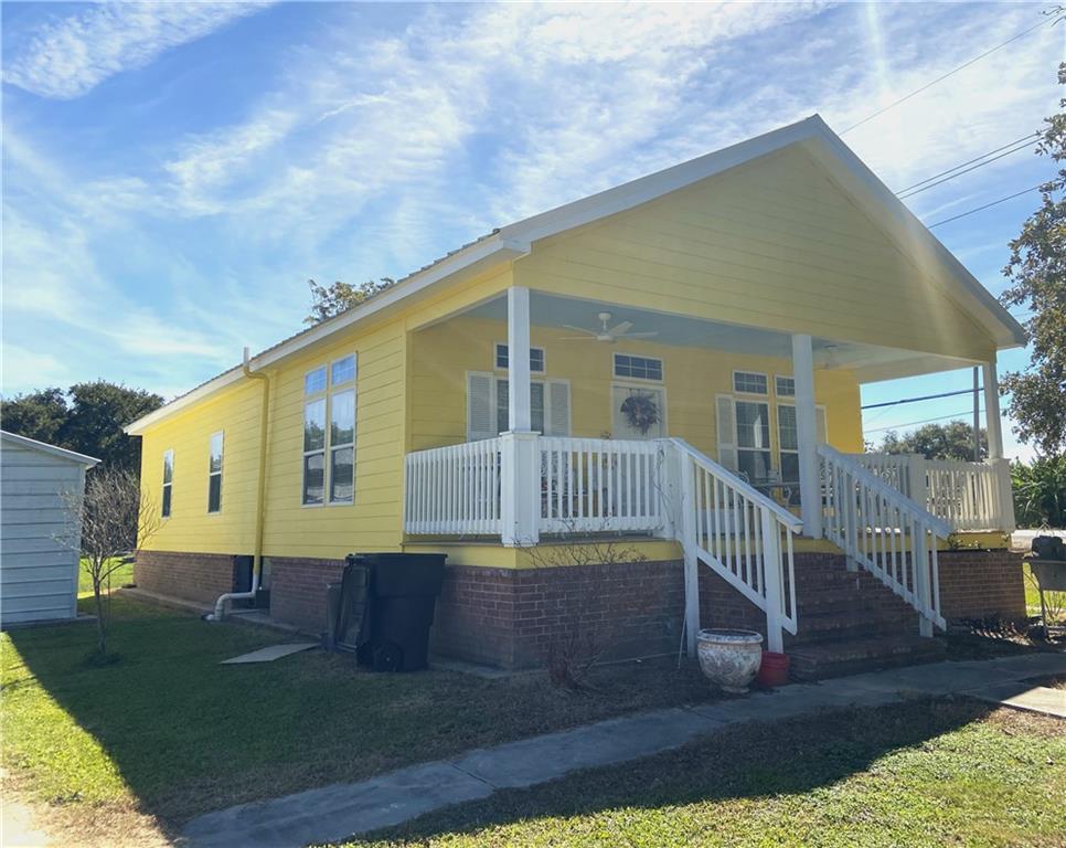 105 MIMOSA Lane
