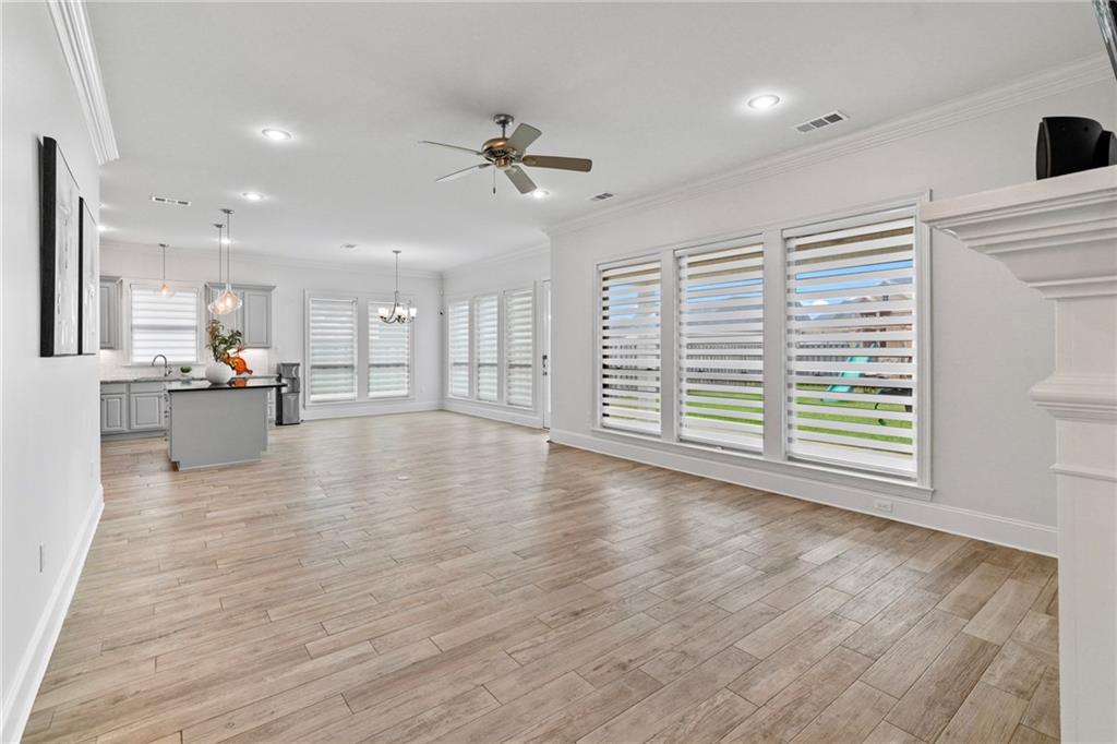 1008 CYPRESS CROSSING Drive