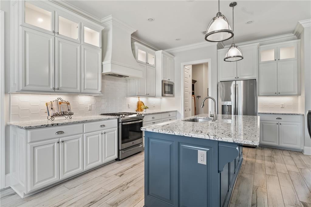 2021 CYPRESS BEND Drive
