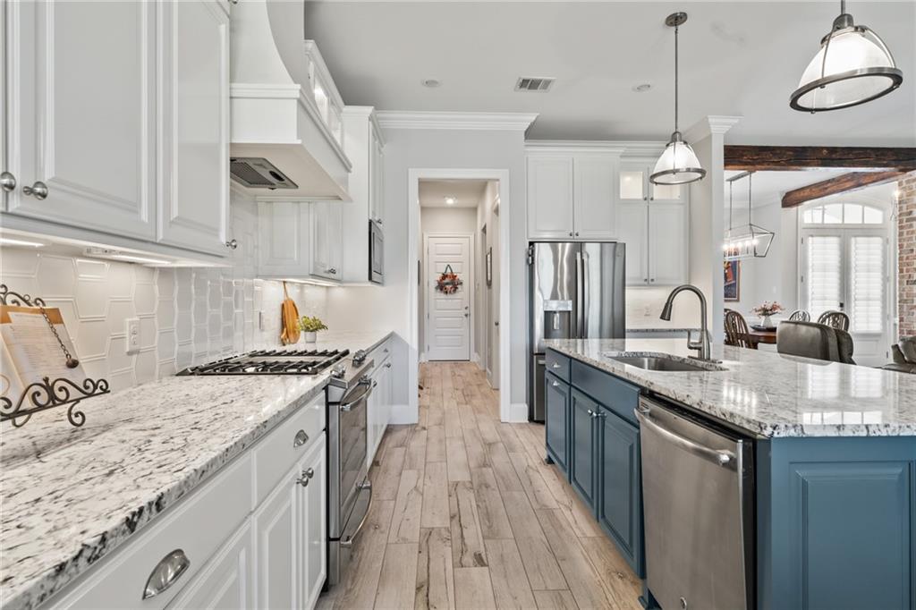 2021 CYPRESS BEND Drive