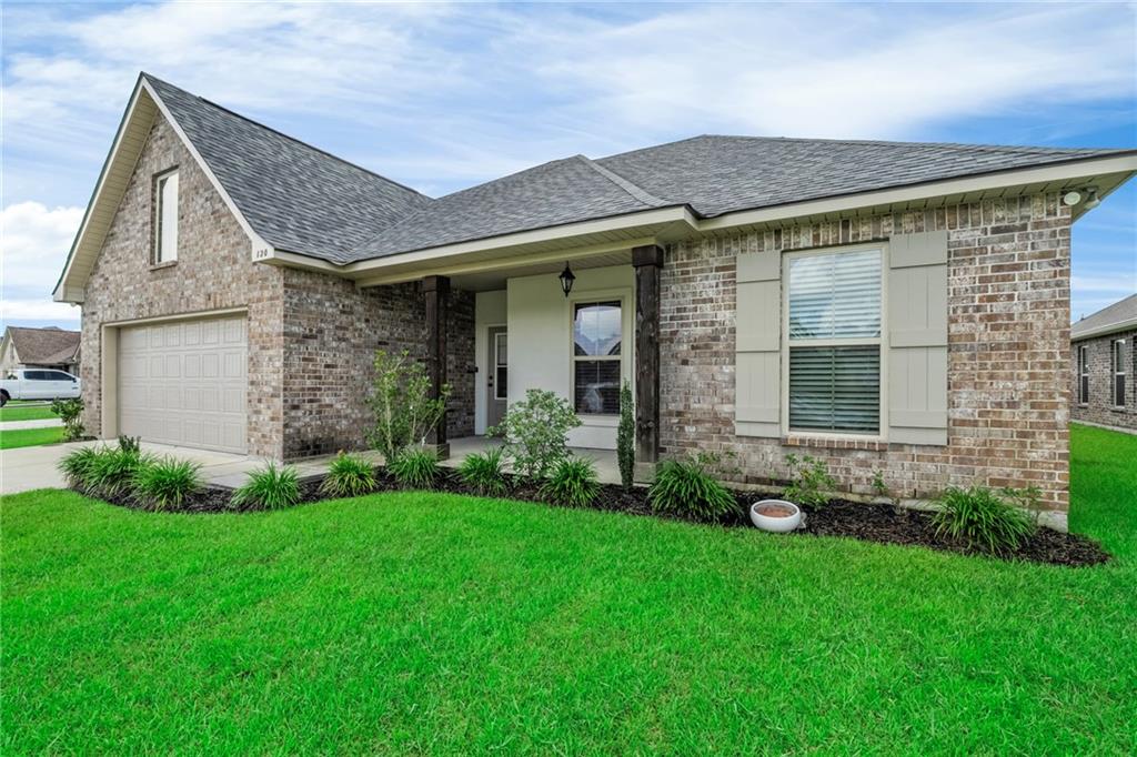 120 CYPRESSWOOD Drive