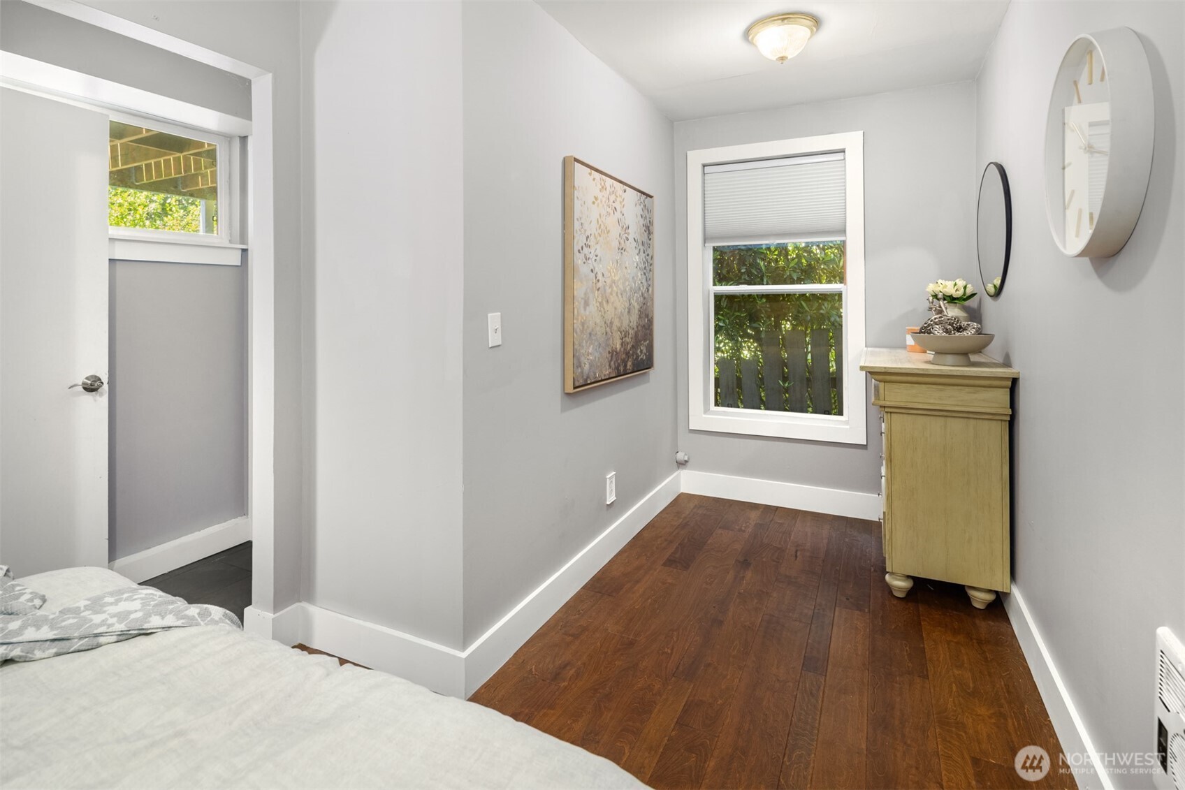 9011 Latona Avenue NE