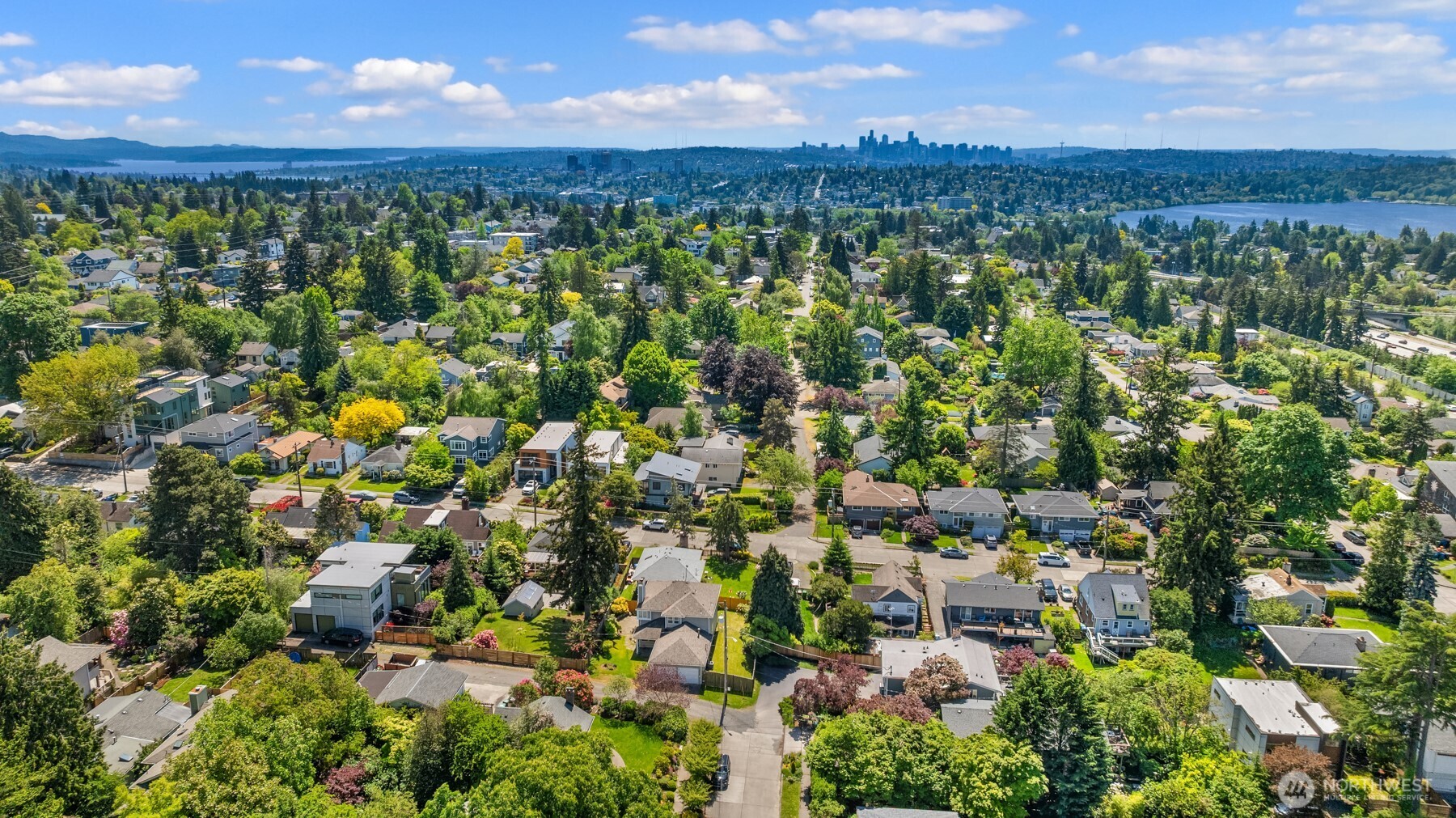 9011 Latona Avenue NE