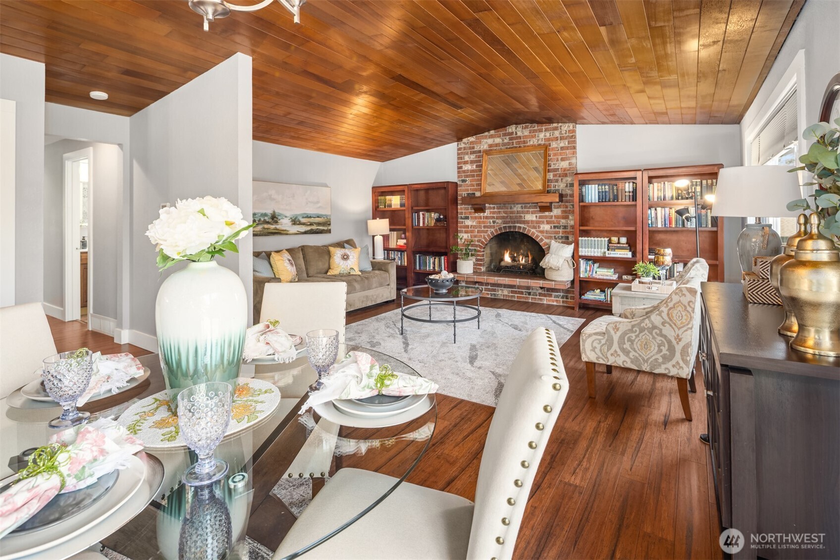 9011 Latona Avenue NE