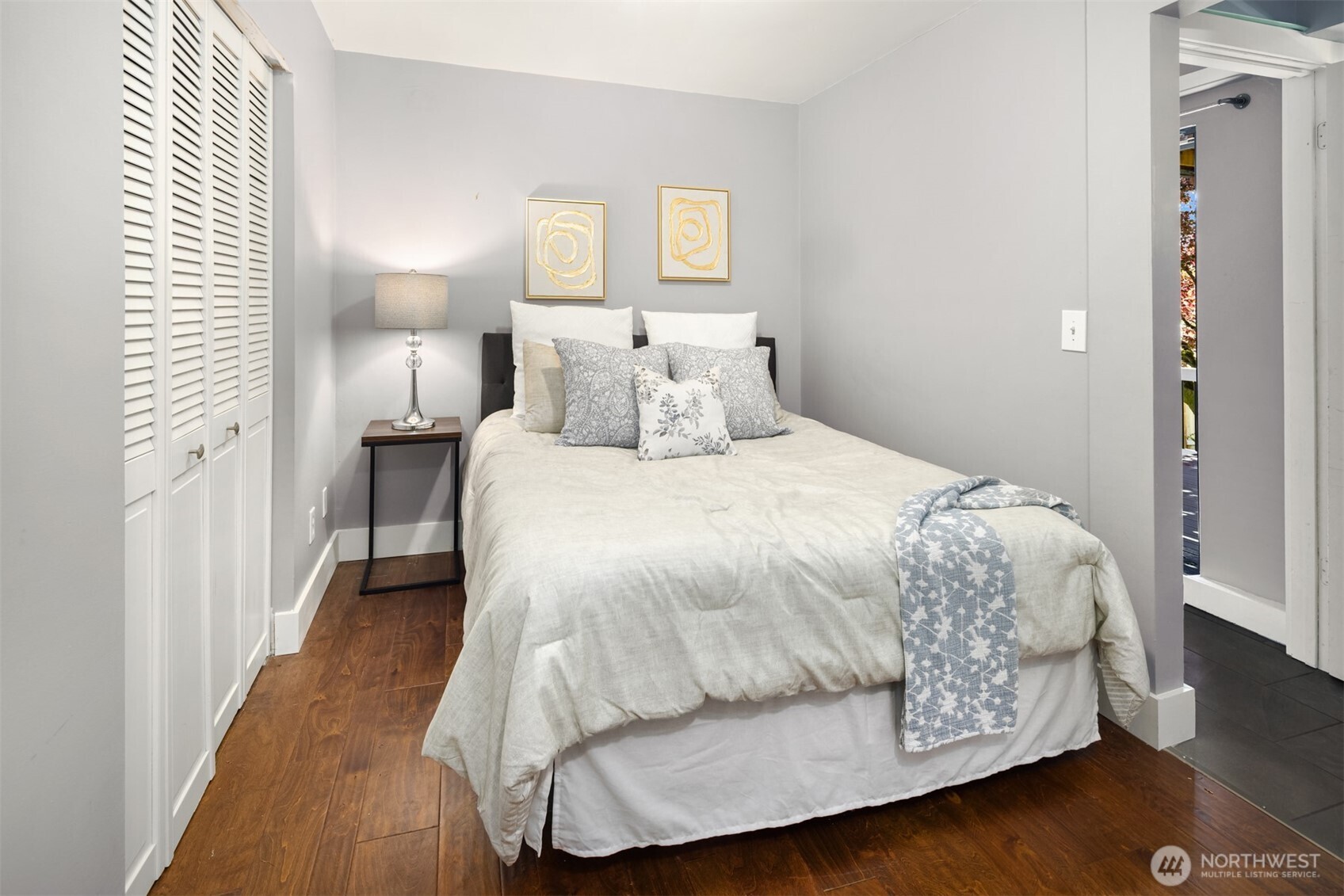 9011 Latona Avenue NE