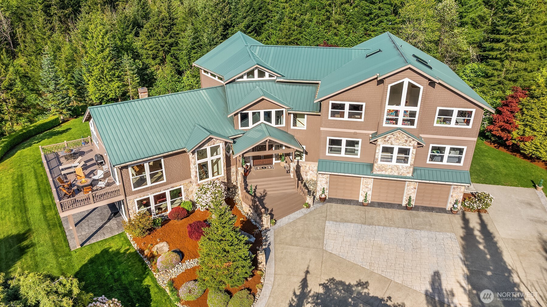 15803 Uplands Way SE