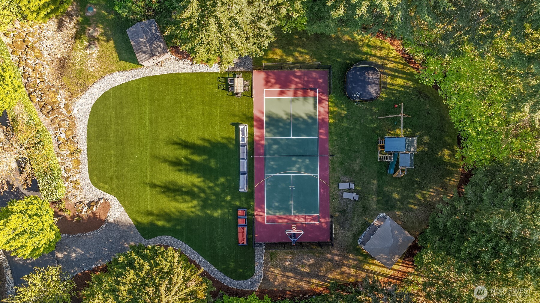 15803 Uplands Way SE