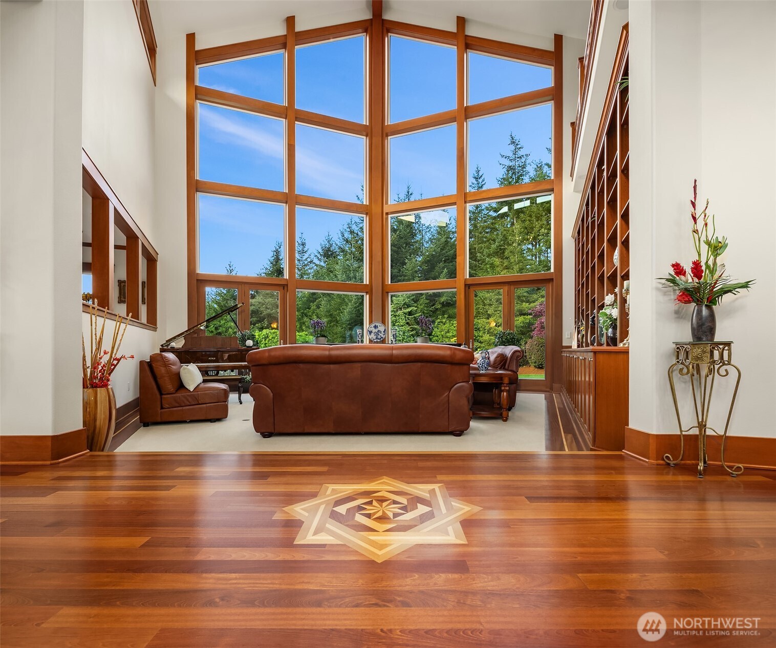 15803 Uplands Way SE