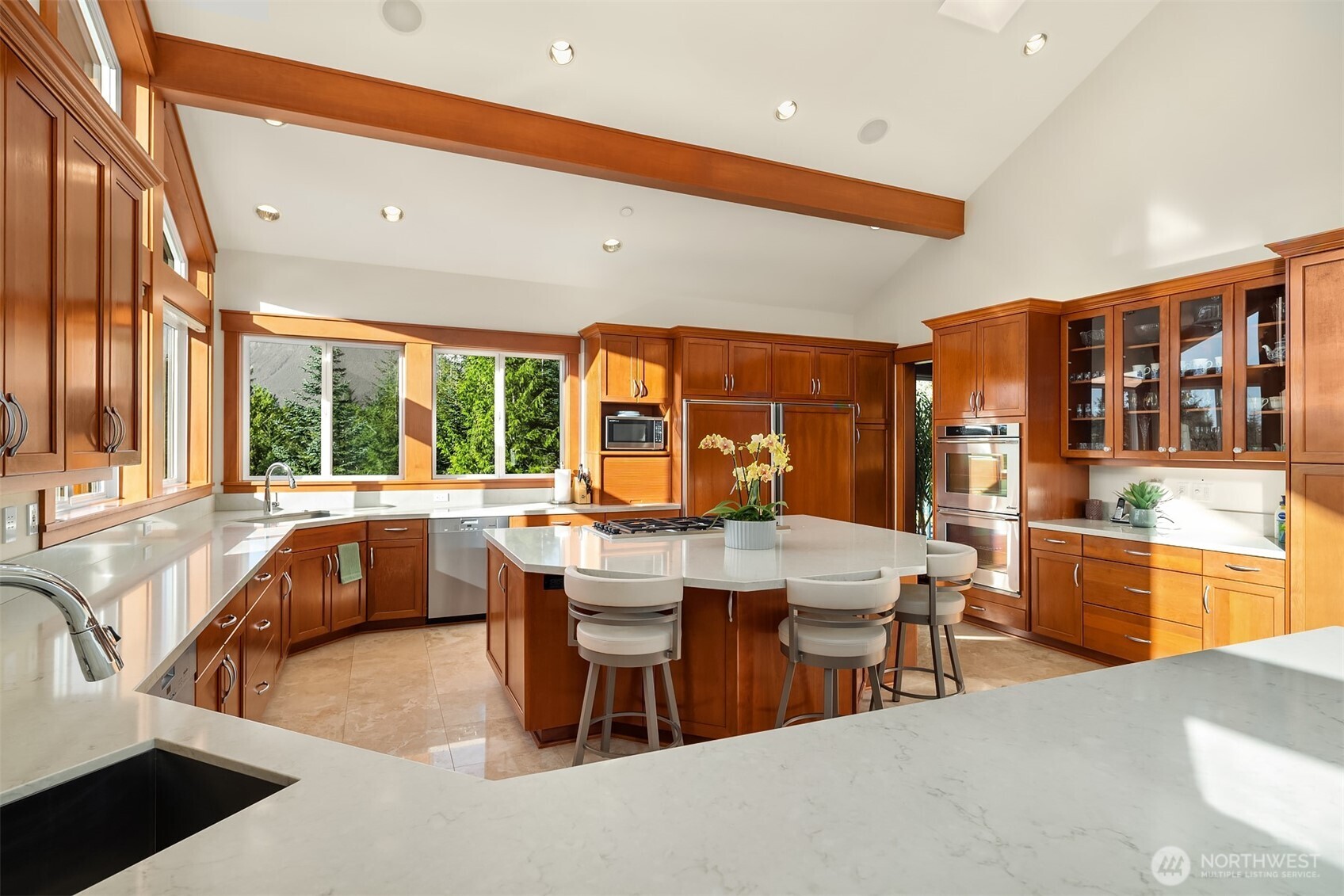 15803 Uplands Way SE