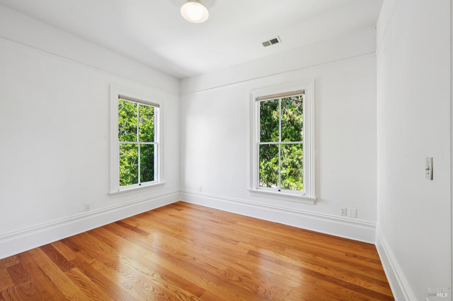94 W Grant Street