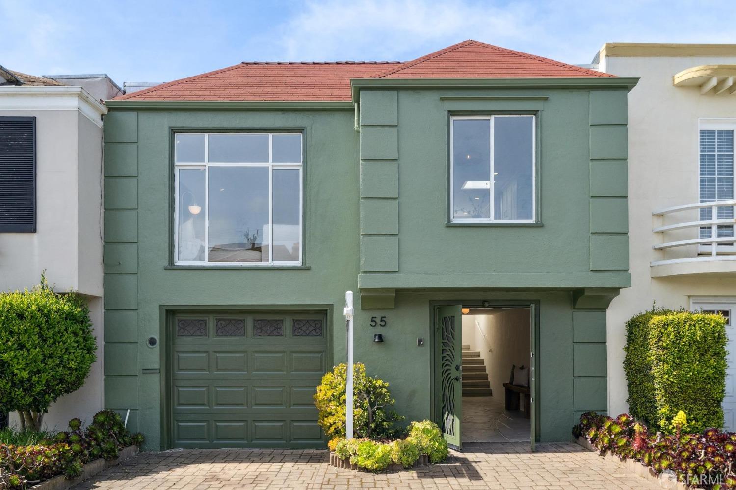 55 Forest View Drive