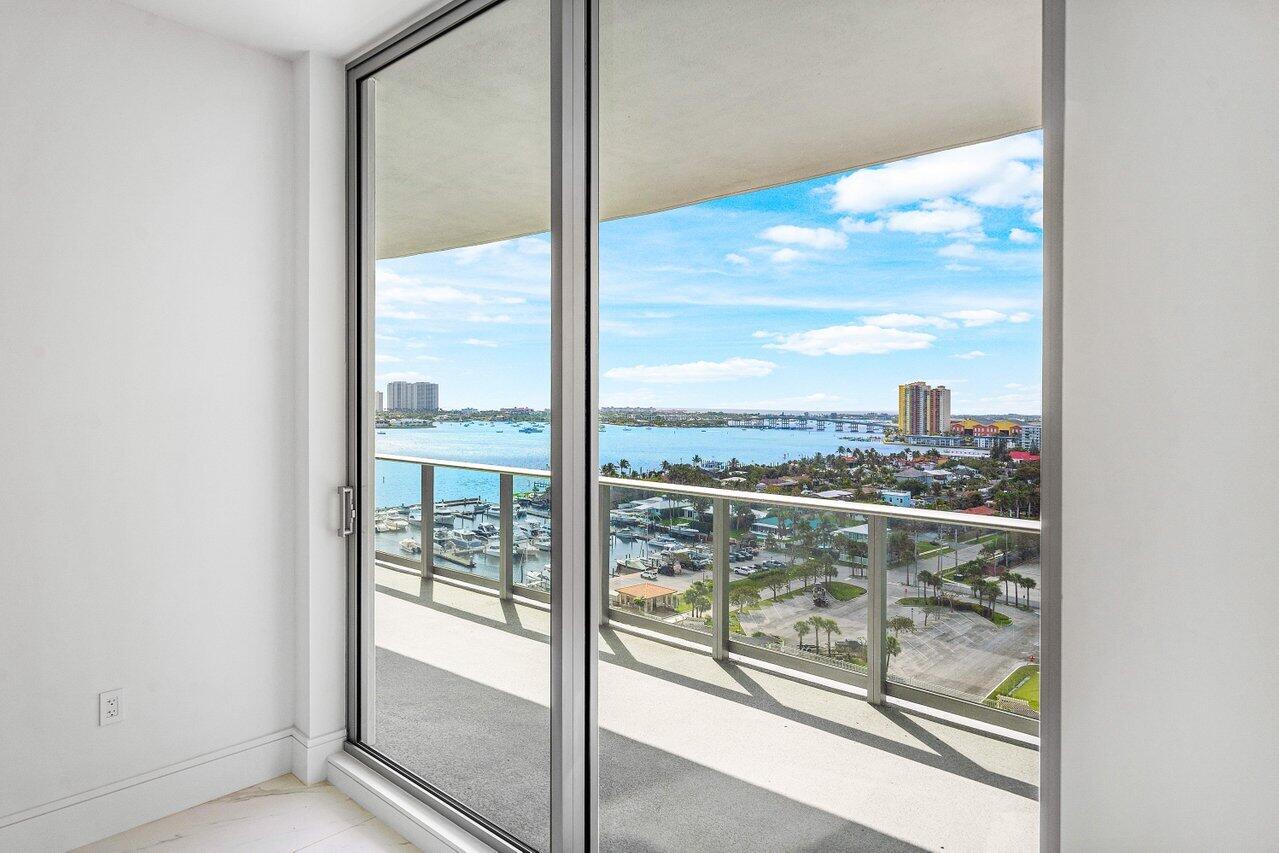 220 Lake Shore Drive 1415