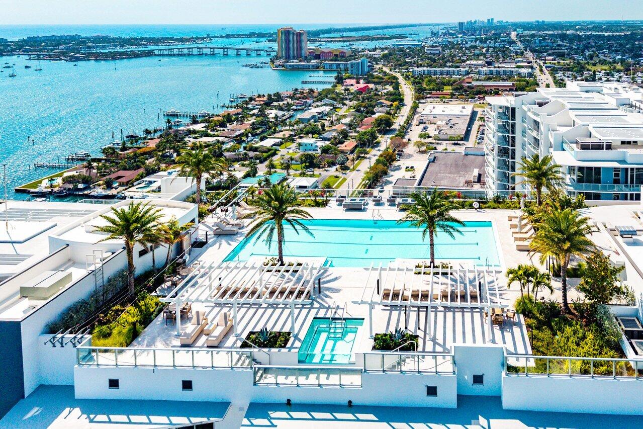 220 Lake Shore Drive 1415