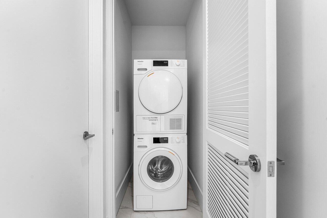 220 Lake Shore Drive 1415